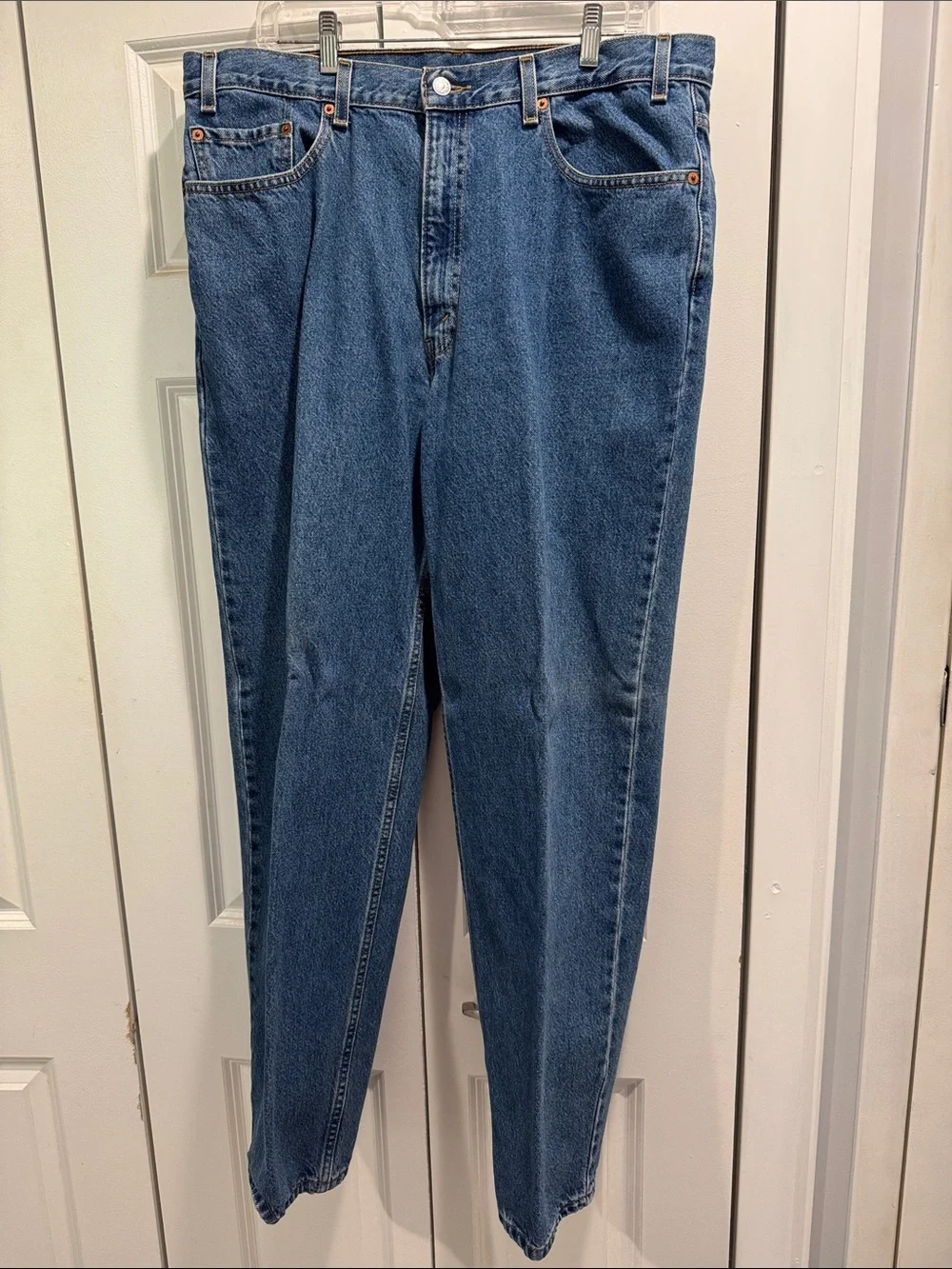 Levi's 550 Relaxed Jeans in Classic Blue Denim 40x32